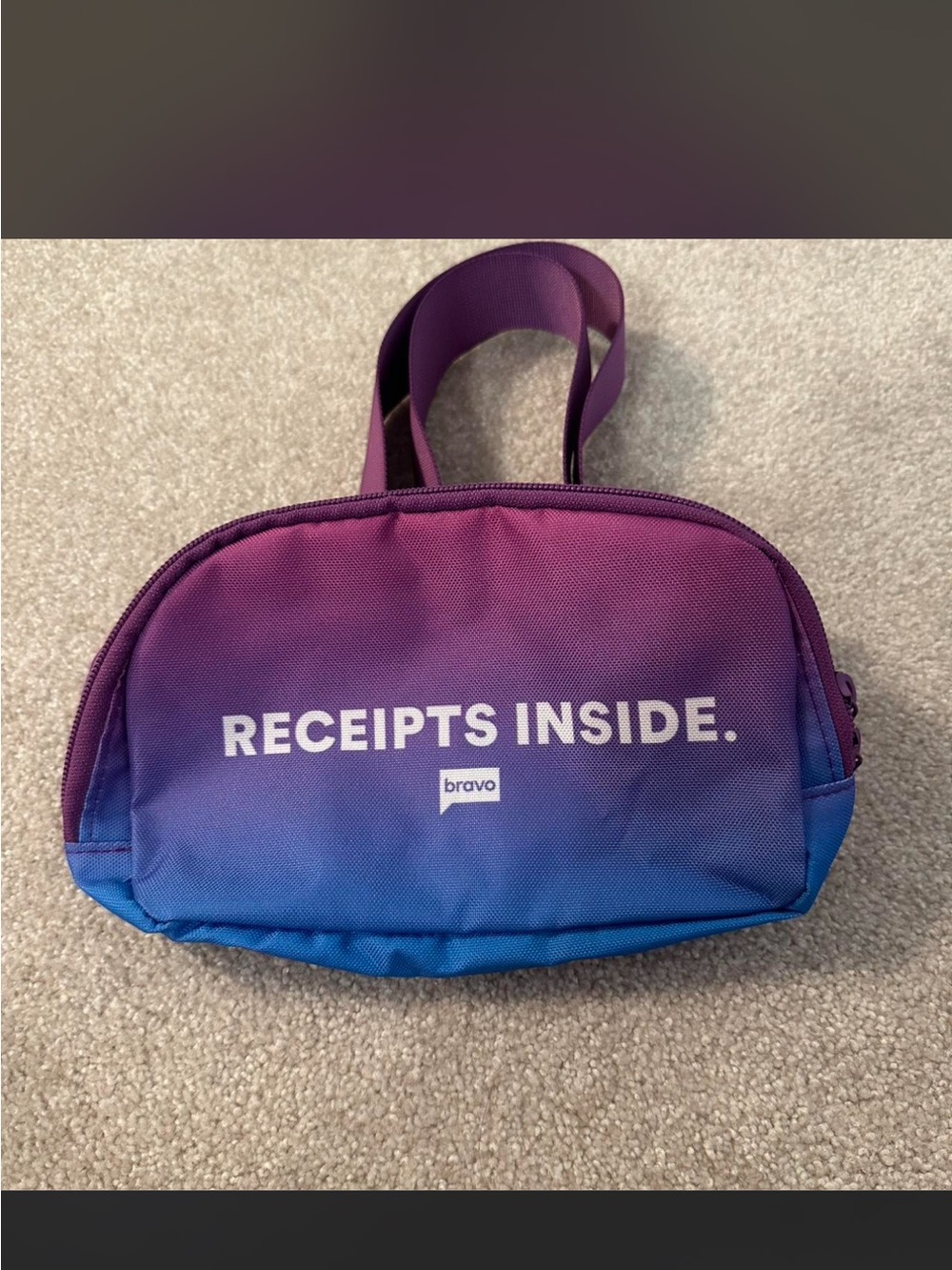 Receipts Inside Gradient Zip Pouch - Bravo